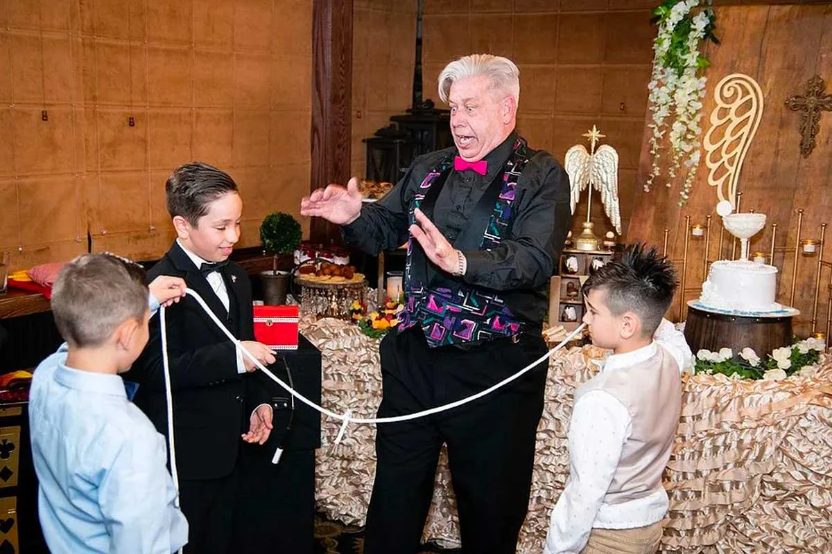 Magic Guy performing